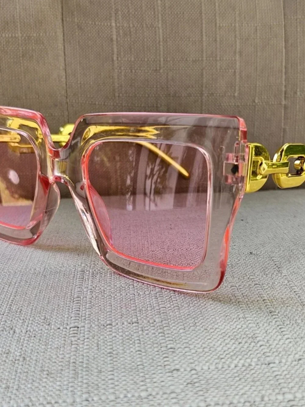 Fashion Women Sunglasses Gold Tone Arms Pink Frame Eyewear Fashion Shades